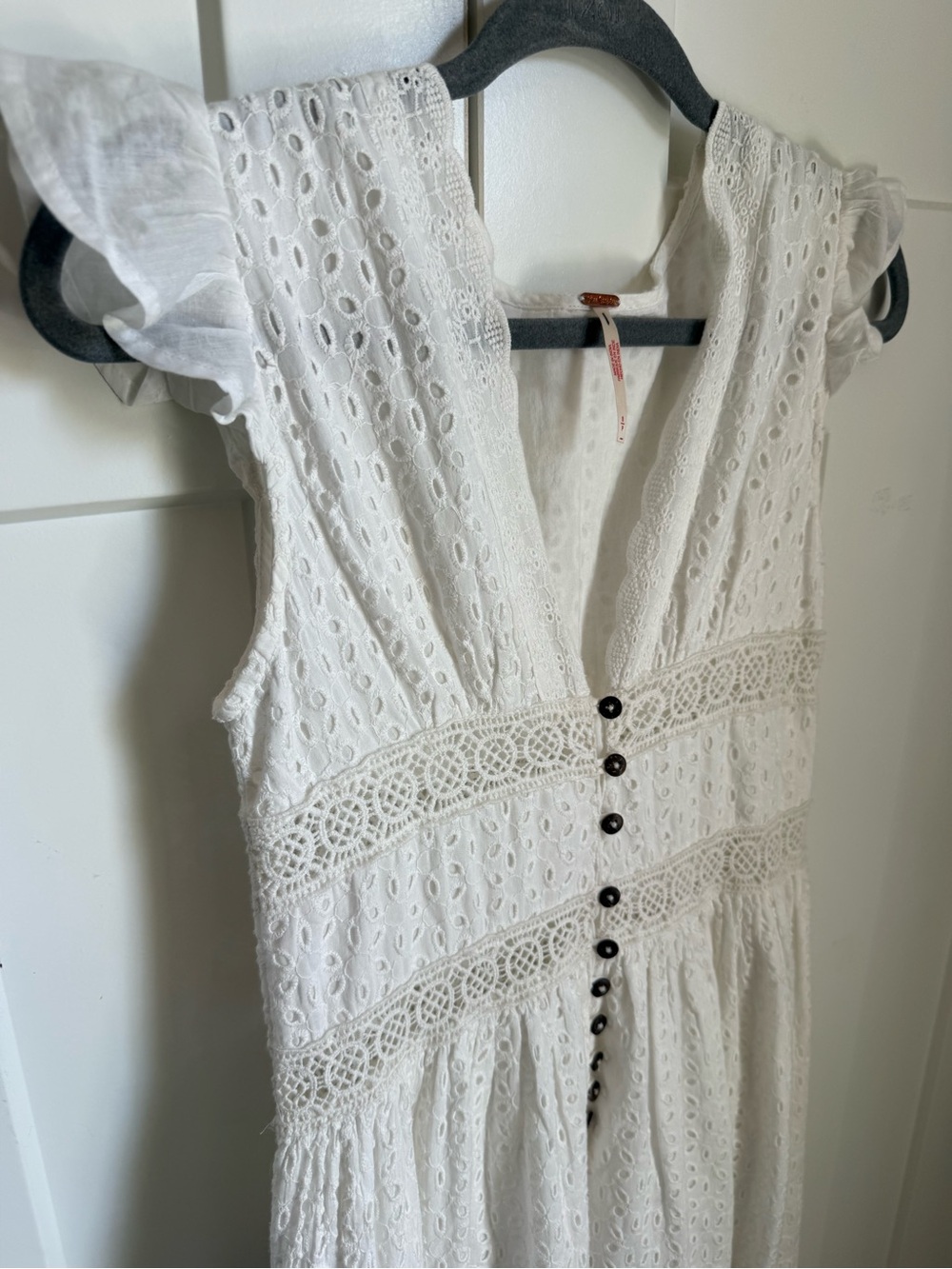 Free People White Eyelet Lace Button-Front Midi Dress with ruffle sleeves. SM - Picture 5 of 9